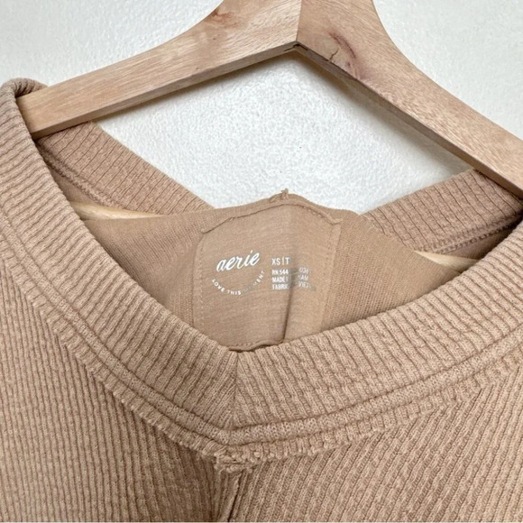 Aerie Womens  Xsmall Textured Wonder Vneck Sweatshirt - Picture 9 of 14